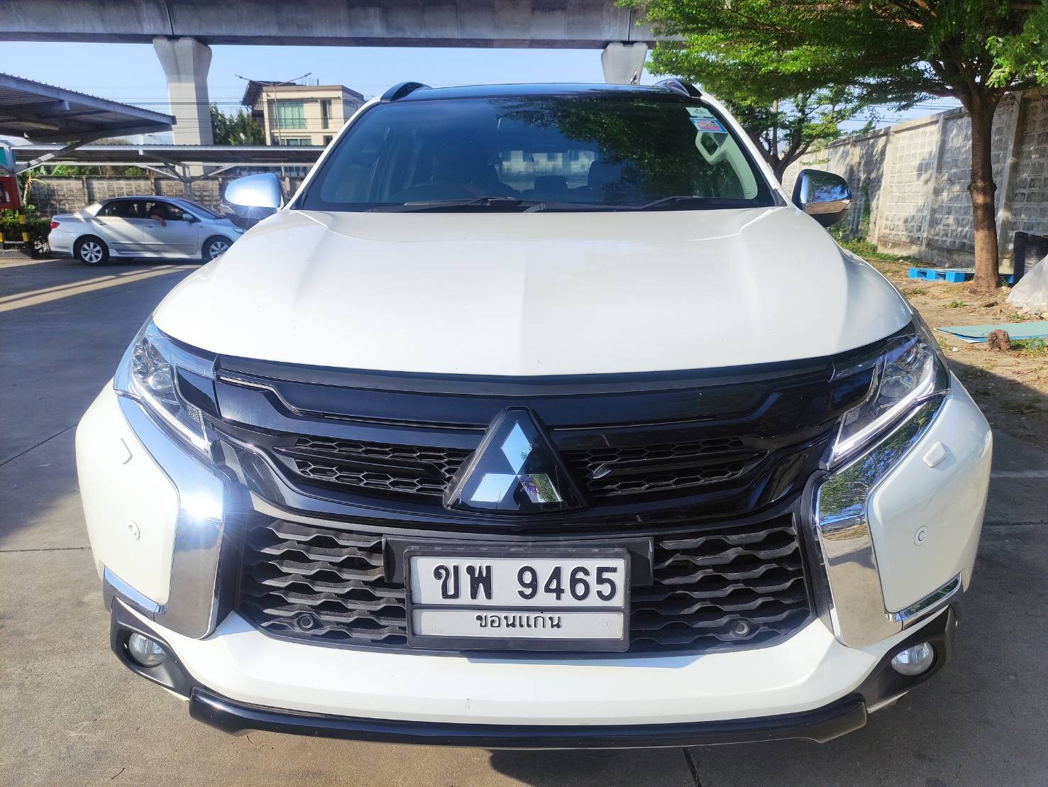 Mitsubishi Pajero Sport 2.4 GT AT 2019 - Image 3