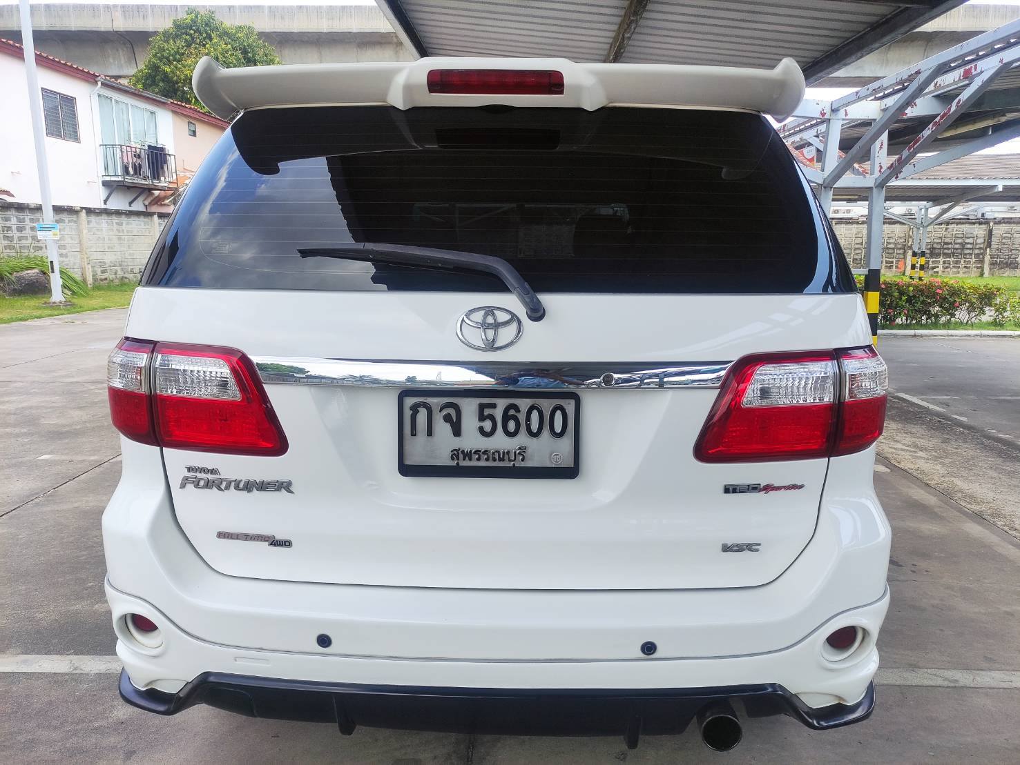 Toyota Fortuner 3.0 TRD Sportivo III AT 2011 - Image 14
