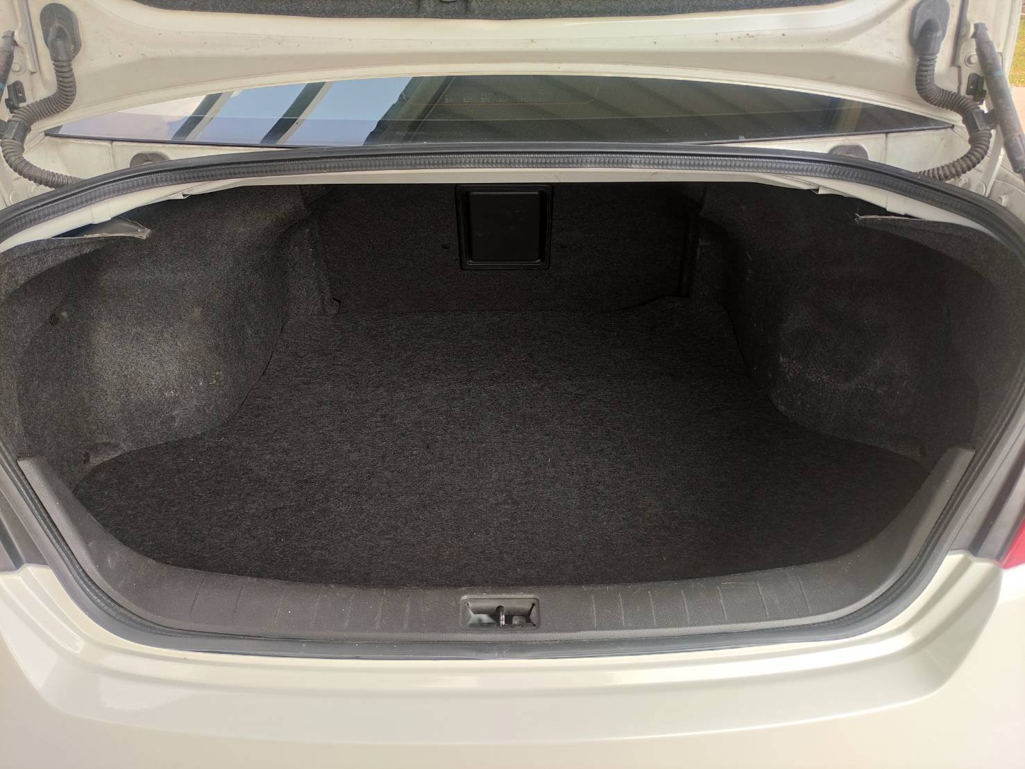 Nissan Teana 2.5 250XV Sport Seadan AT 2012 - Image 16