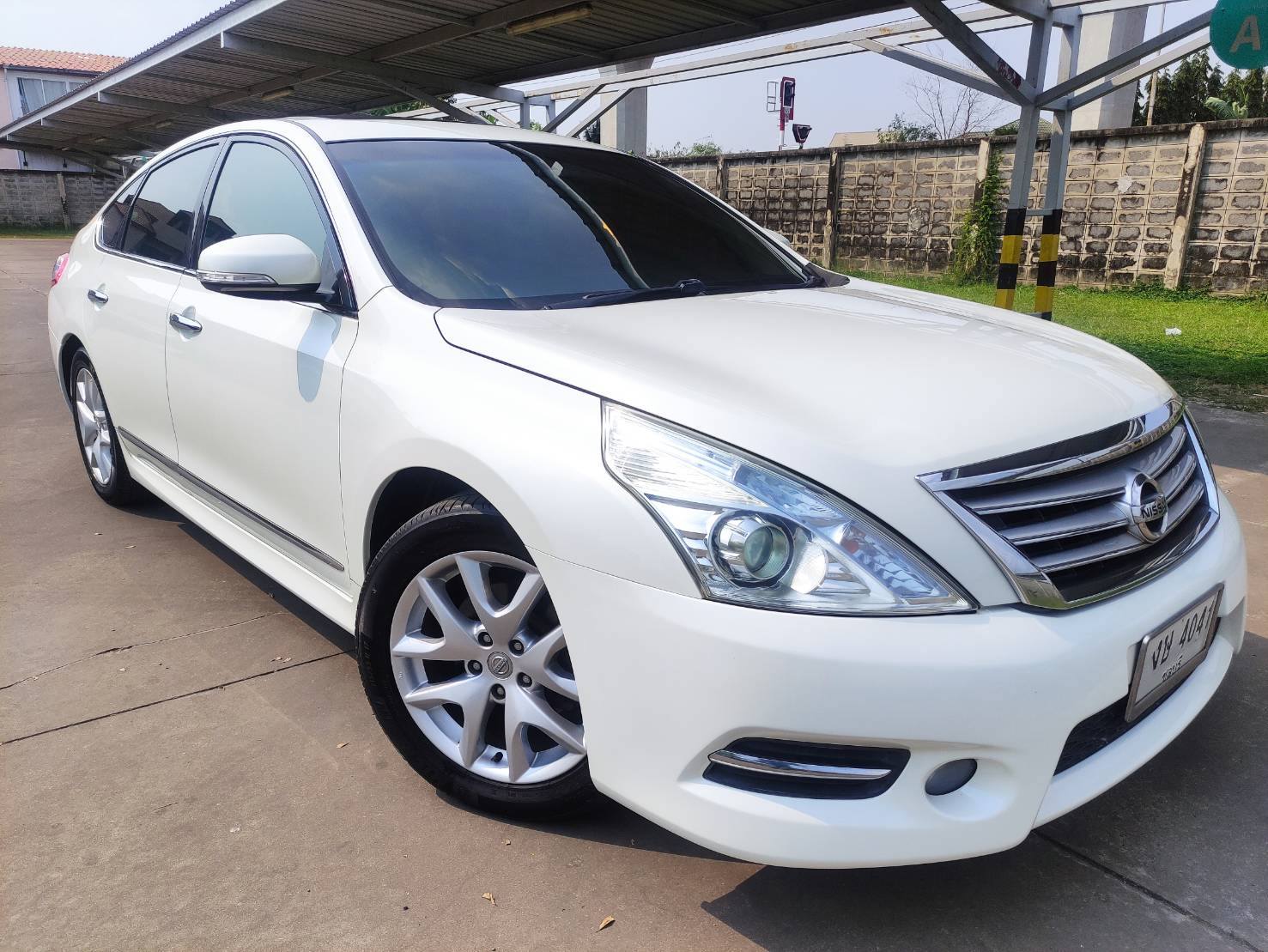 Nissan Teana 2.5 250XV Sport Seadan AT 2012 - Image 2