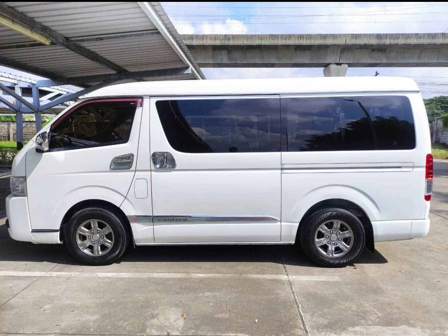 Toyota Ventury 2.7G Van AT 2018 - Image 4