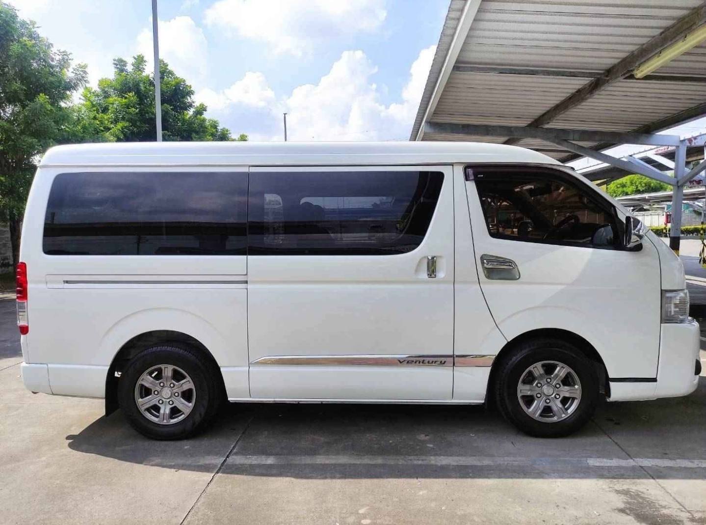 Toyota Ventury 2.7G Van AT 2018 - Image 5