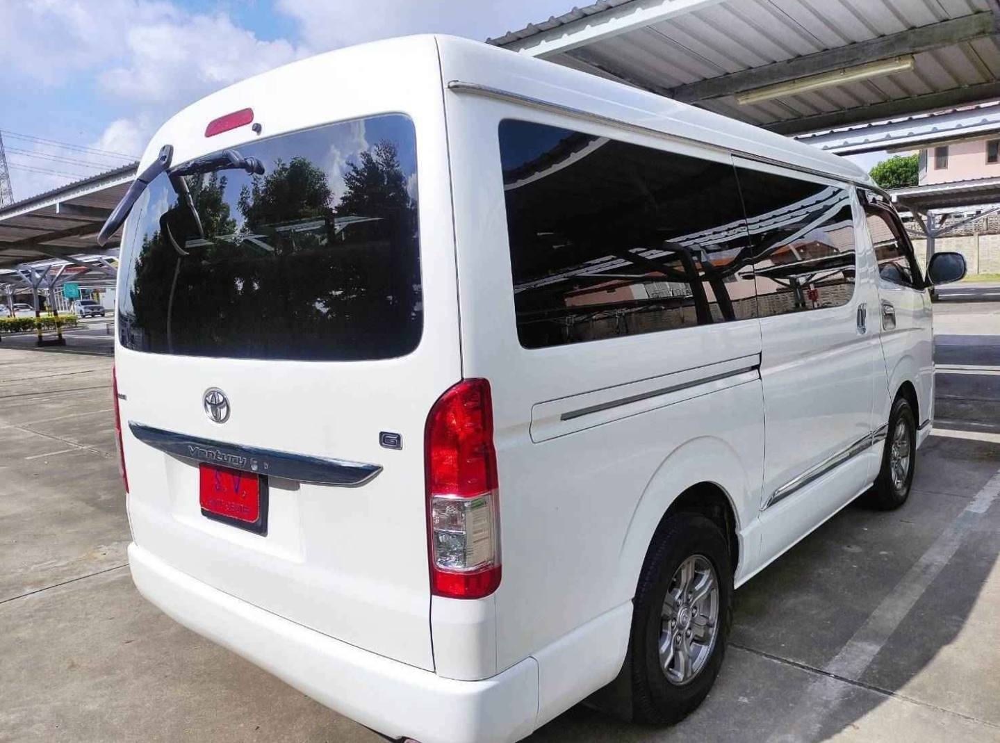 Toyota Ventury 2.7G Van AT 2018 - Image 6