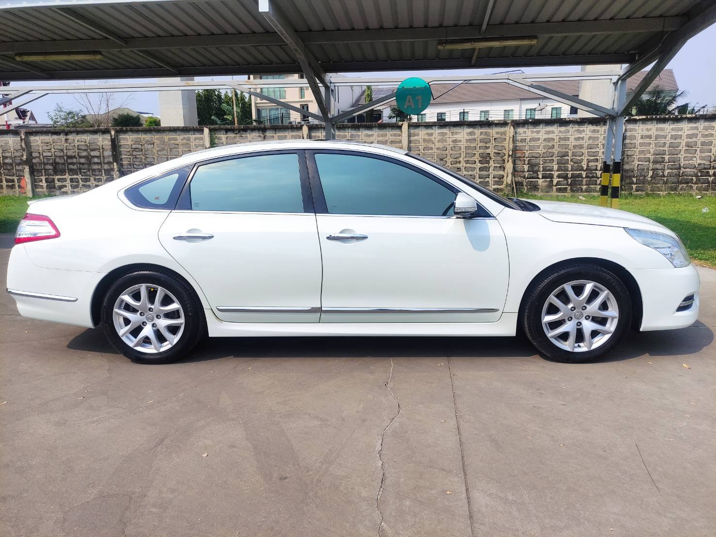 Nissan Teana 2.5 250XV Sport Seadan AT 2012 - Image 8