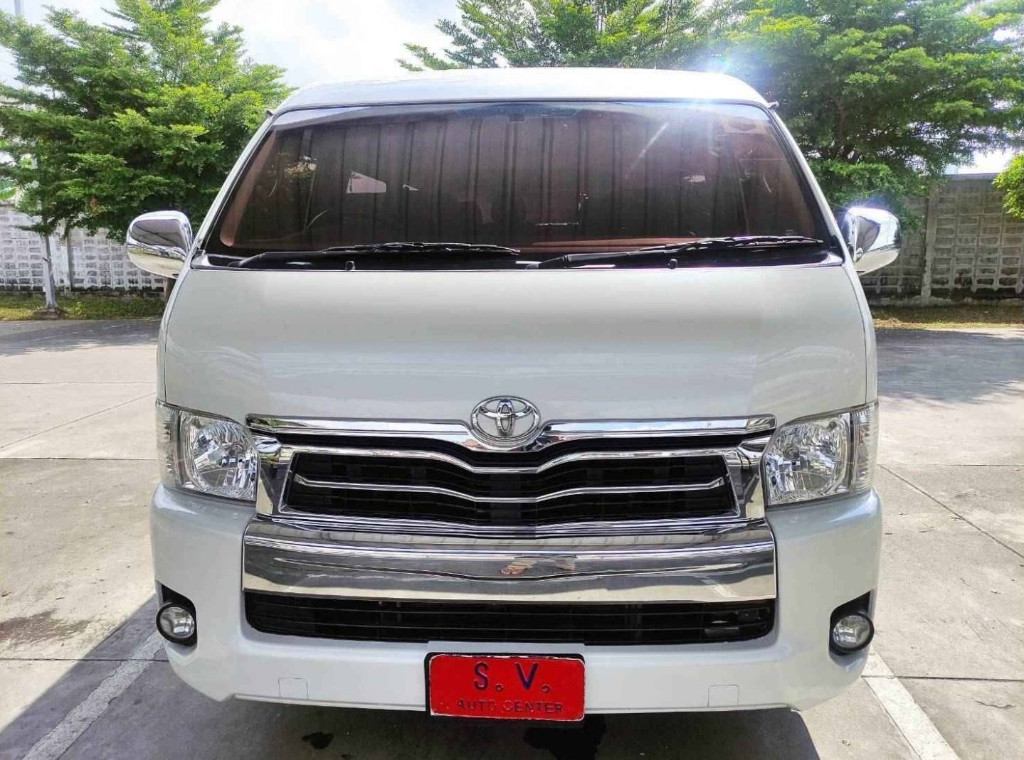 Toyota Ventury 2.7G Van AT 2018 - Image 9